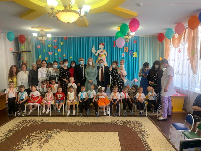 В Республиканском Доме ребенка прошел утренник, посвященный празднованию Международного дня защиты детей.