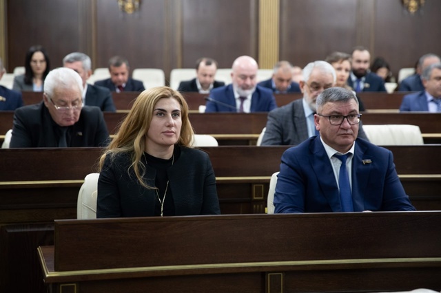 Внеочередная 5 сессия VII созыва Парламента Карачаево-Черкесской Республики.