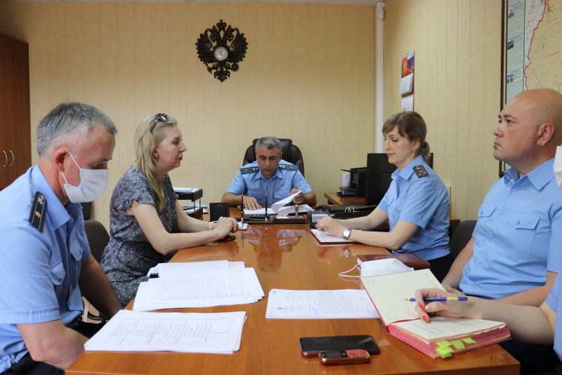 Уполномоченный по правам ребенка в Карачаево-Черкесской Республике Н. А. Бондаренко приняла участие в работе межведомственного совещания, прошедшего 22 июня 2021 года в Управлении федеральной службы судебных приставов России по Карачаево-Черкесской Респуб