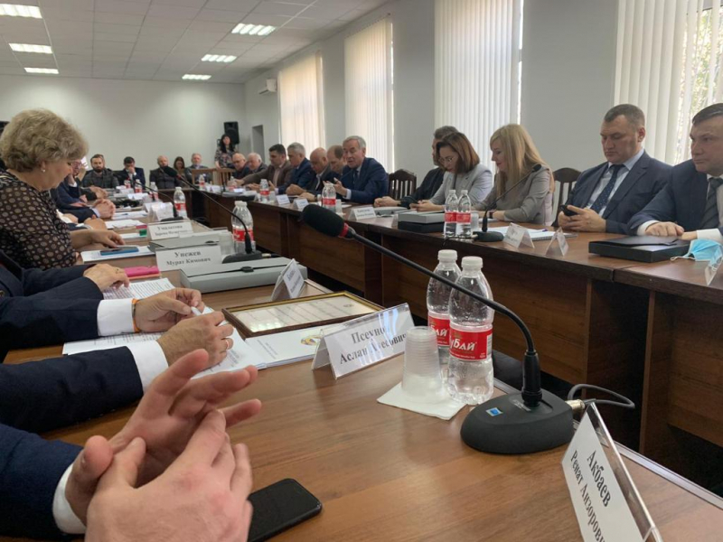 23 апреля 2021 года Уполномоченный по правам ребенка в Карачаево-Черкесской Республике Н. А. Бондаренко приняла участие в итоговом Пленарном заседании по вопросу «О состоянии гражданского общества и о деятельности Общественной палаты Карачаево-Черкесской 